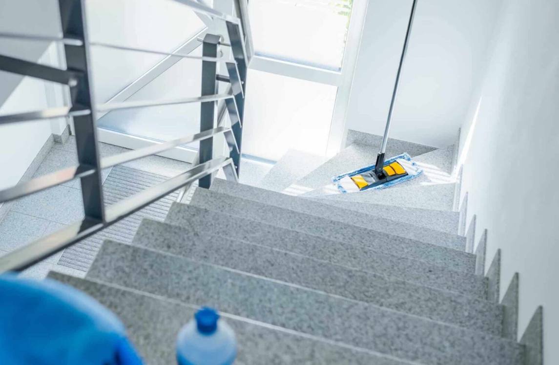 Treppenhausreinigung & Hausmeisterdienst